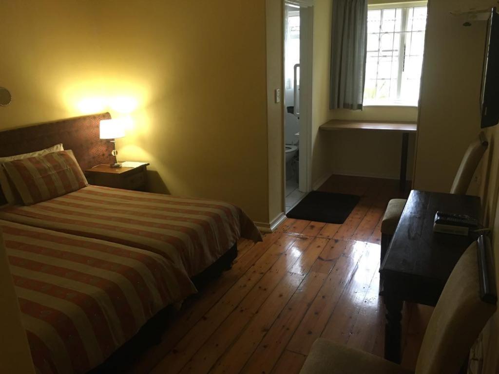The Crescent Guesthouses - Bnb/Self Catering Durban Luaran gambar