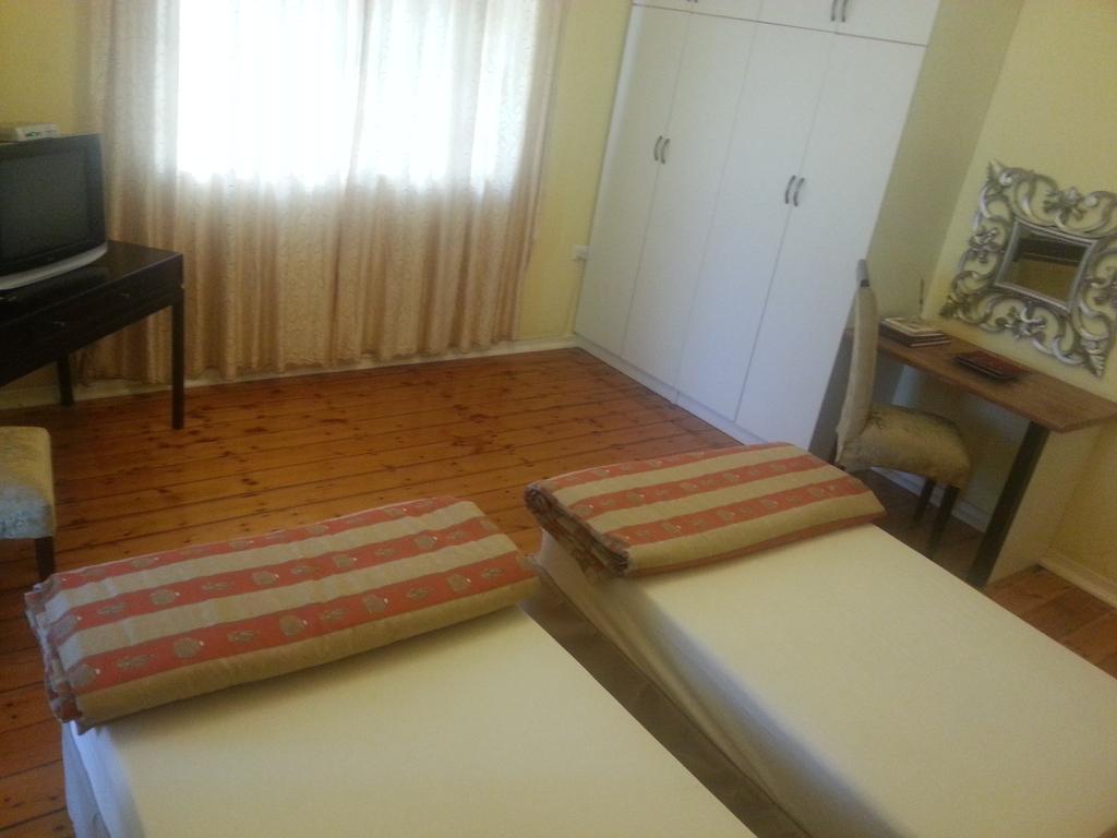 The Crescent Guesthouses - Bnb/Self Catering Durban Luaran gambar