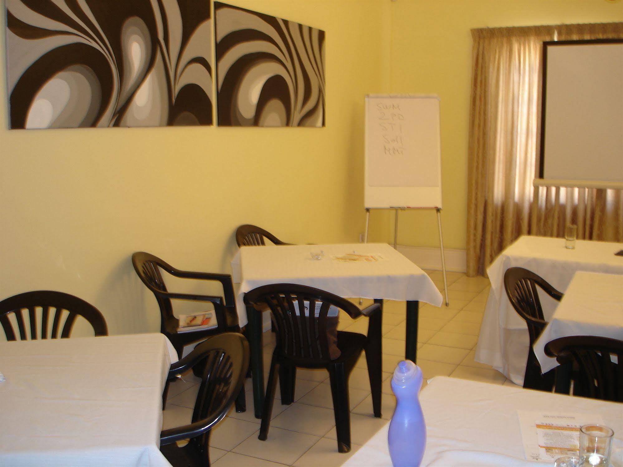 The Crescent Guesthouses - Bnb/Self Catering Durban Luaran gambar
